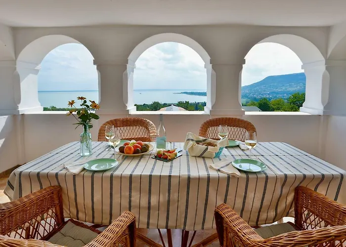 דירה Csendes Dulo Szolobirtok Badacsonyoers בדקסוניטומאי