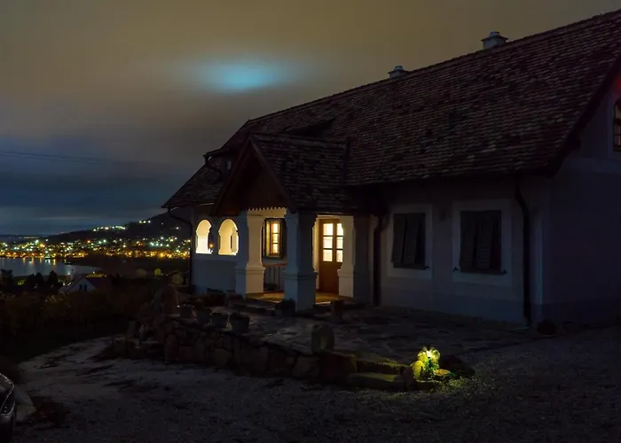 Csendes Dulo Szolobirtok Badacsonyoers דירה בדקסוניטומאי